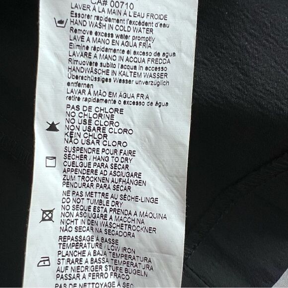 Joseph Ribkoff Wire Ruffle Neck with Rhinestone Zip Front Jacket Size 8 - Picture 9 of 9